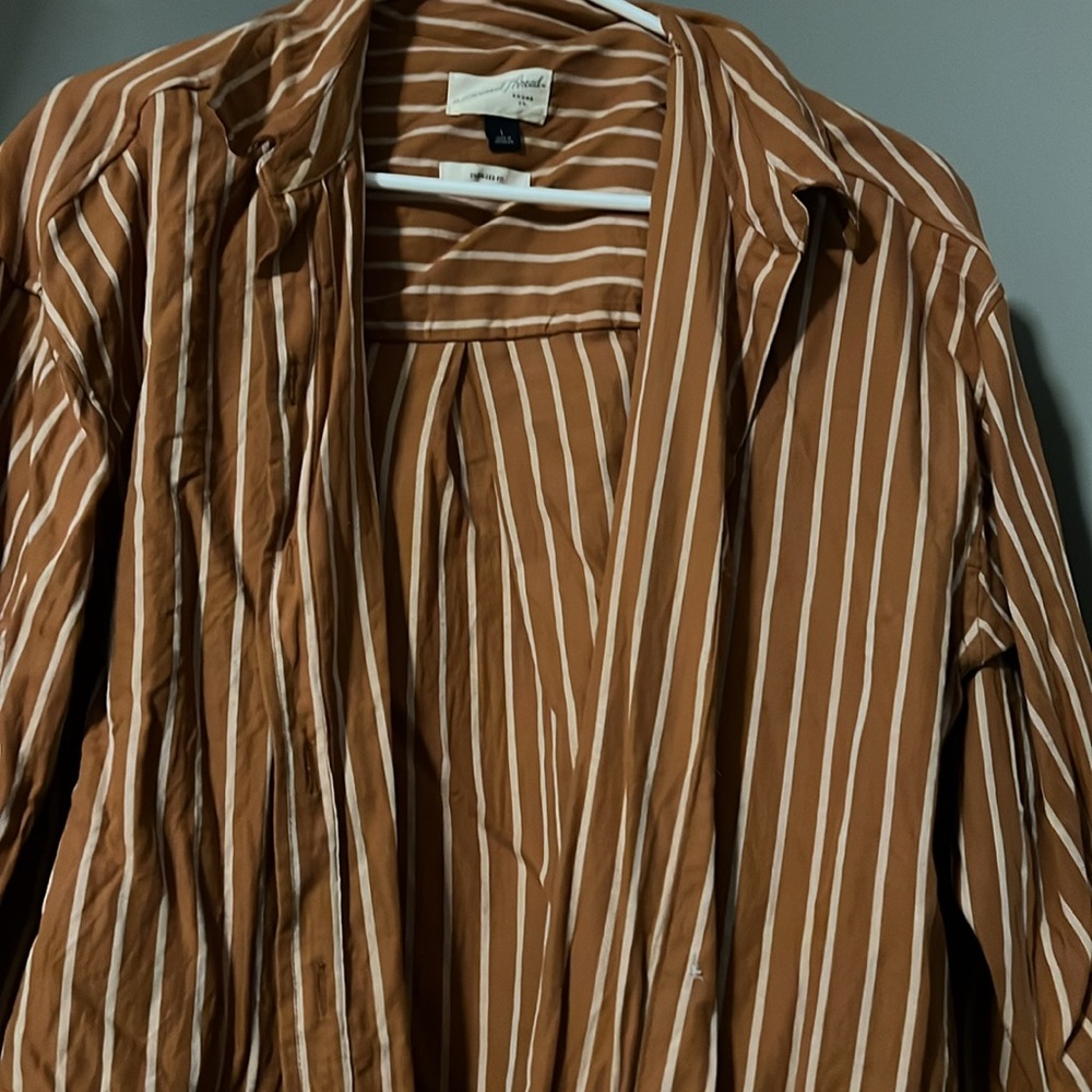 NWOT universal threads button up 😊 - Picture 2 of 5